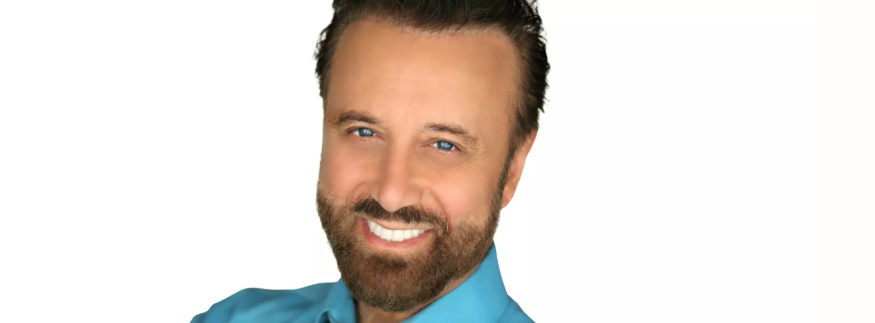  Yakov Smirnoff