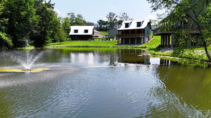 Water's Edge Cabins